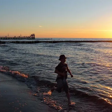 Apd - * Устроне-Морске